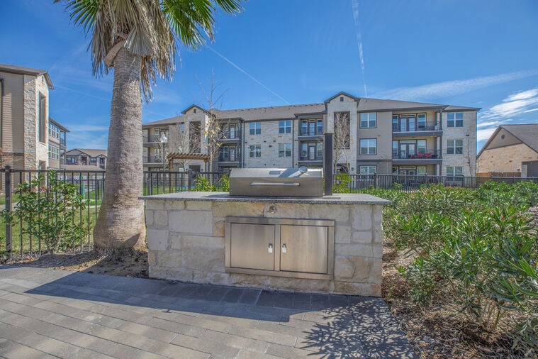 Humble Condo: 9393 Fm 1960 Bypass Road West