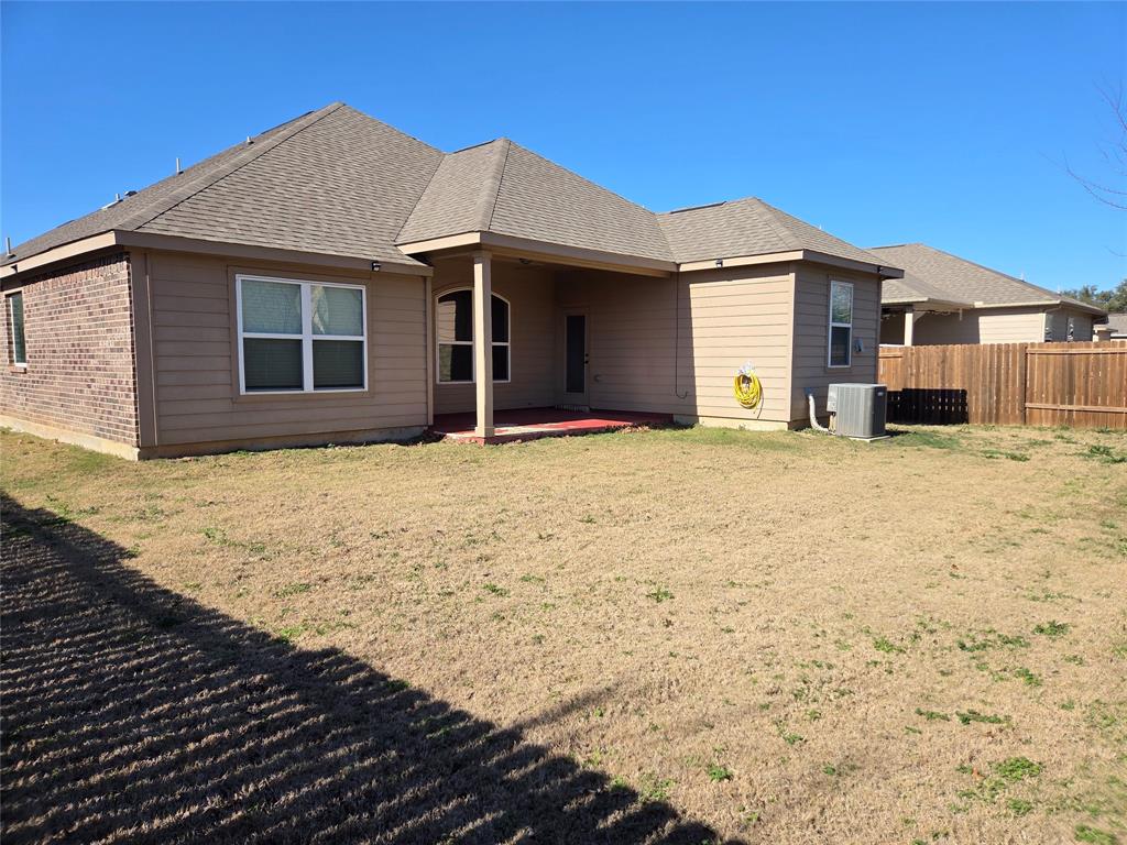 Denton Condo: 908 Oak Valley Street