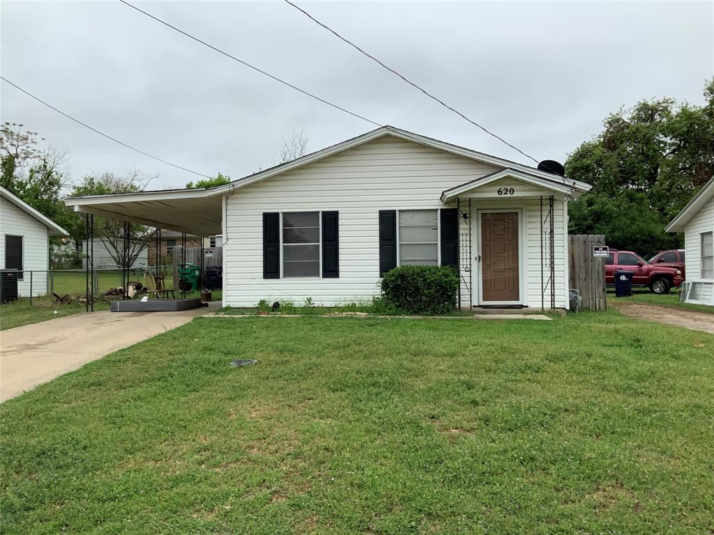 Denton Condo: 620 Park Lane