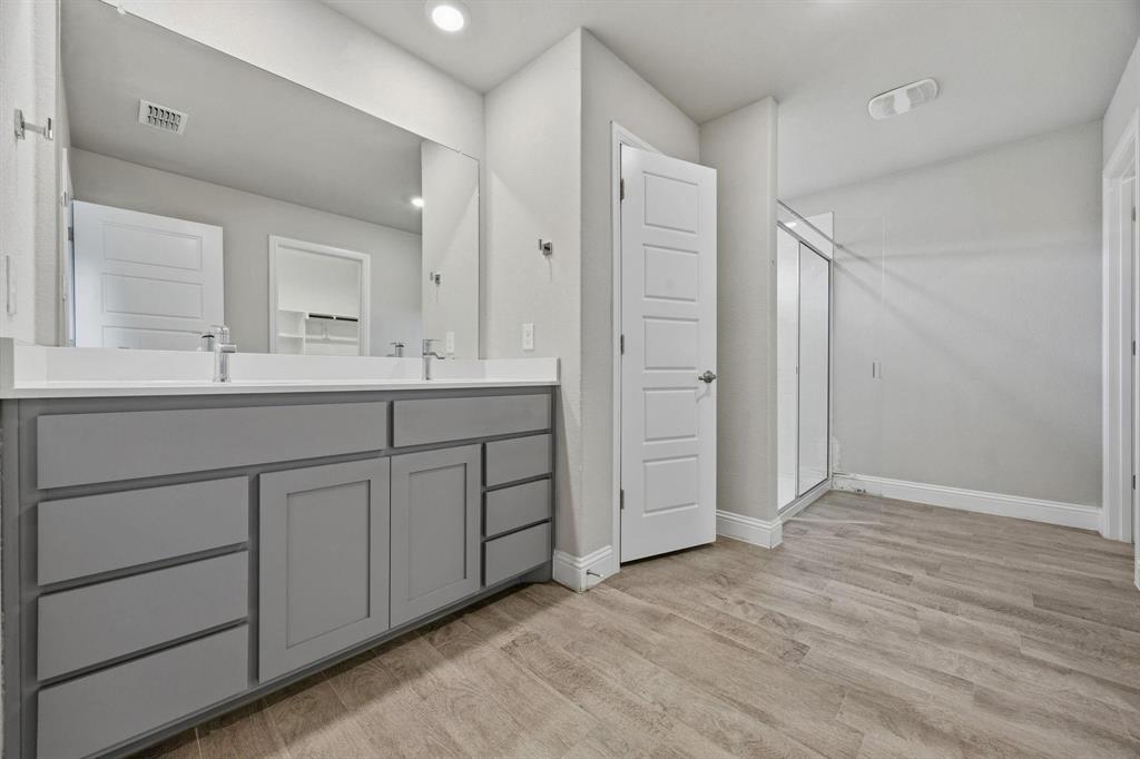 Denton Condo: 2008 Apalis Drive