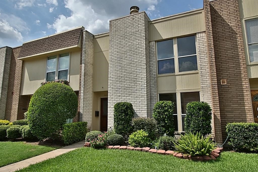 Bellaire Condo: 5228 Woodlawn Place