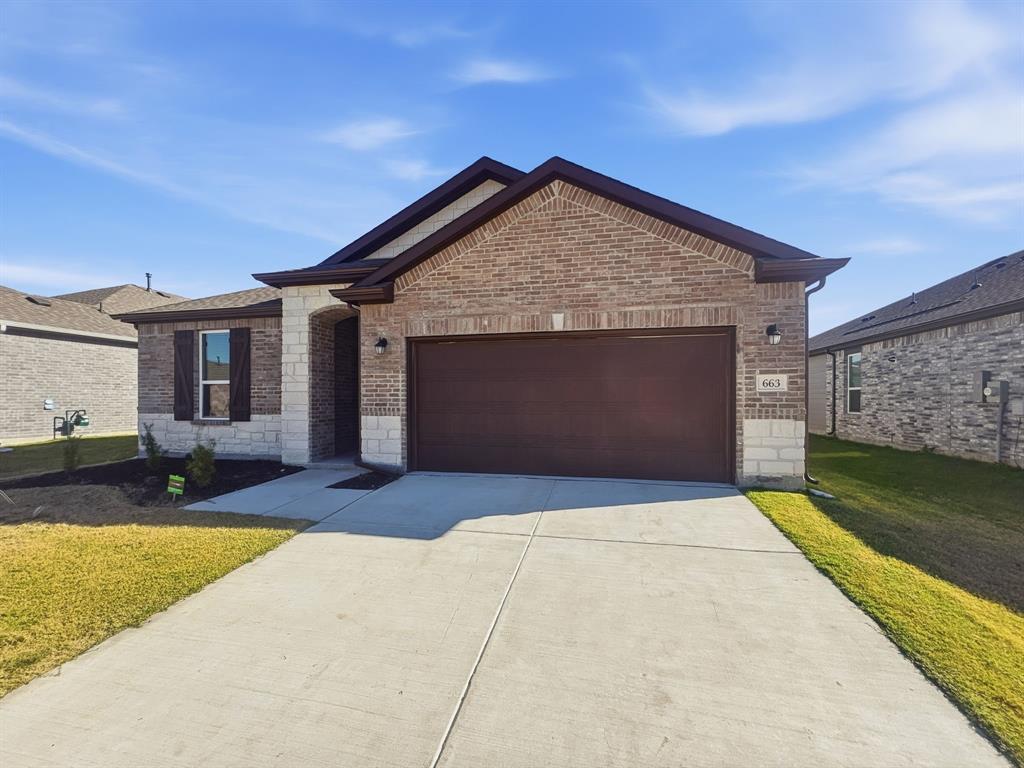 Princeton Condo: 663 Saxony Drive