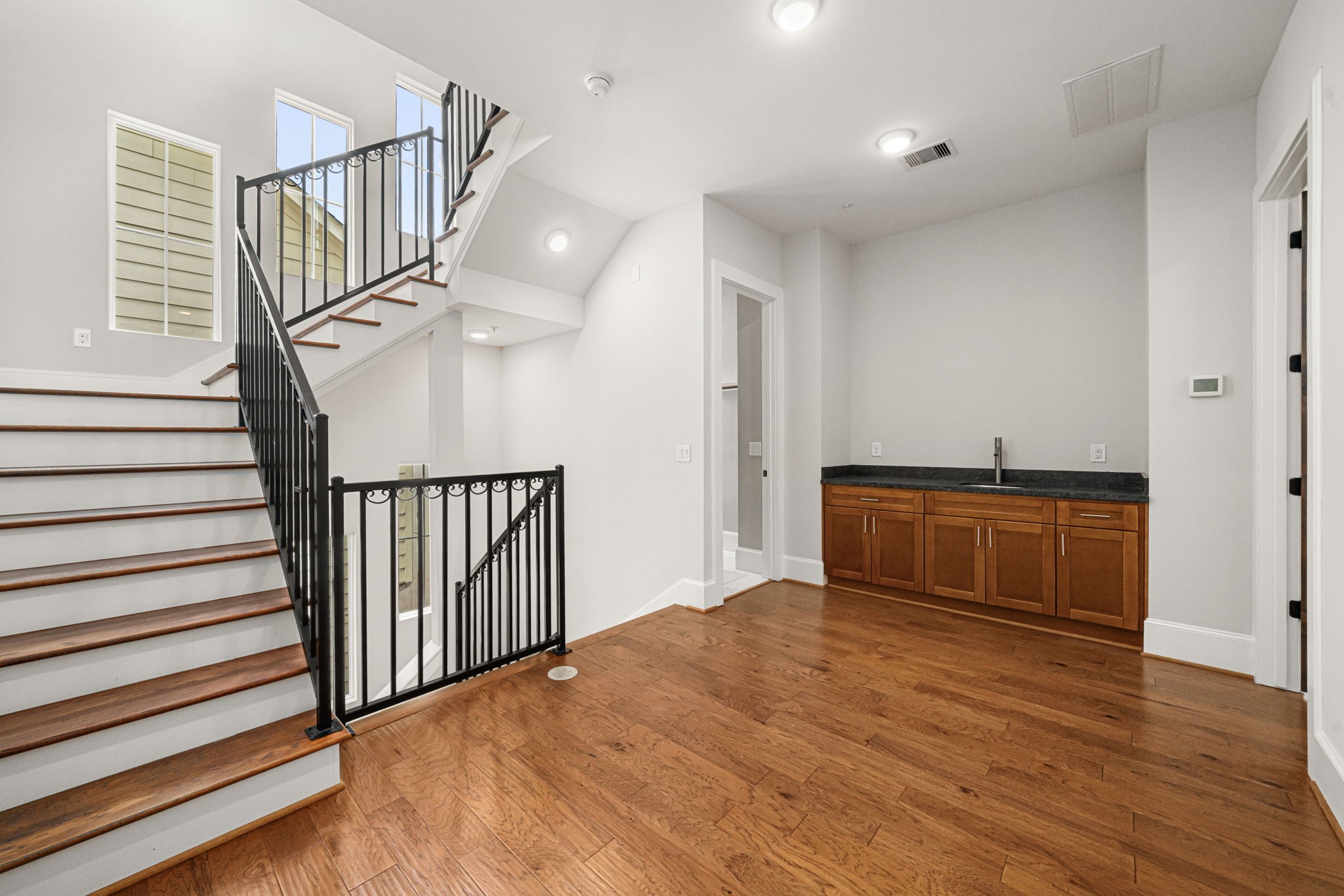 Houston Condo: 2022 Sabine Street