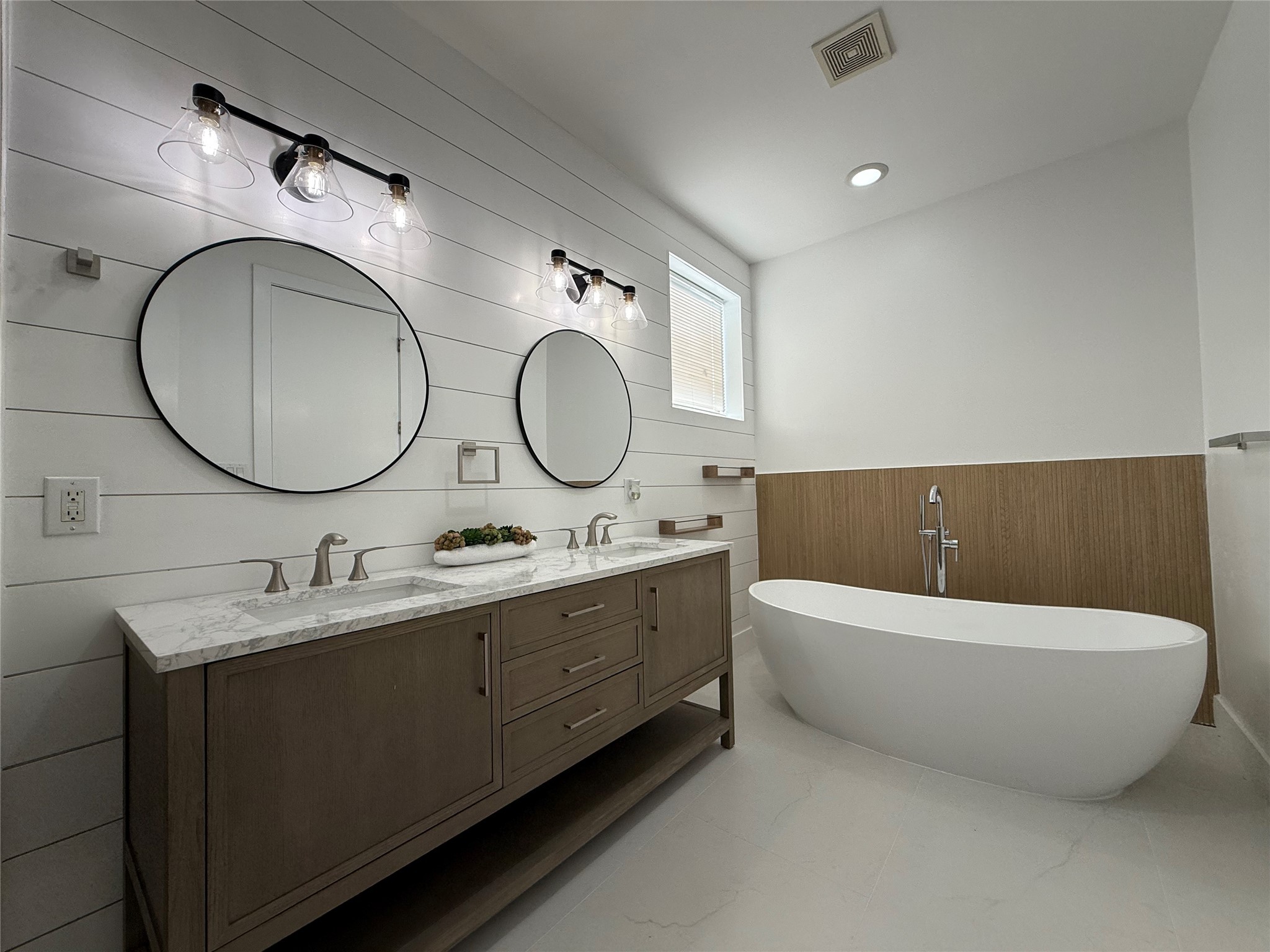 Houston Condo: 1608 Patterson Street