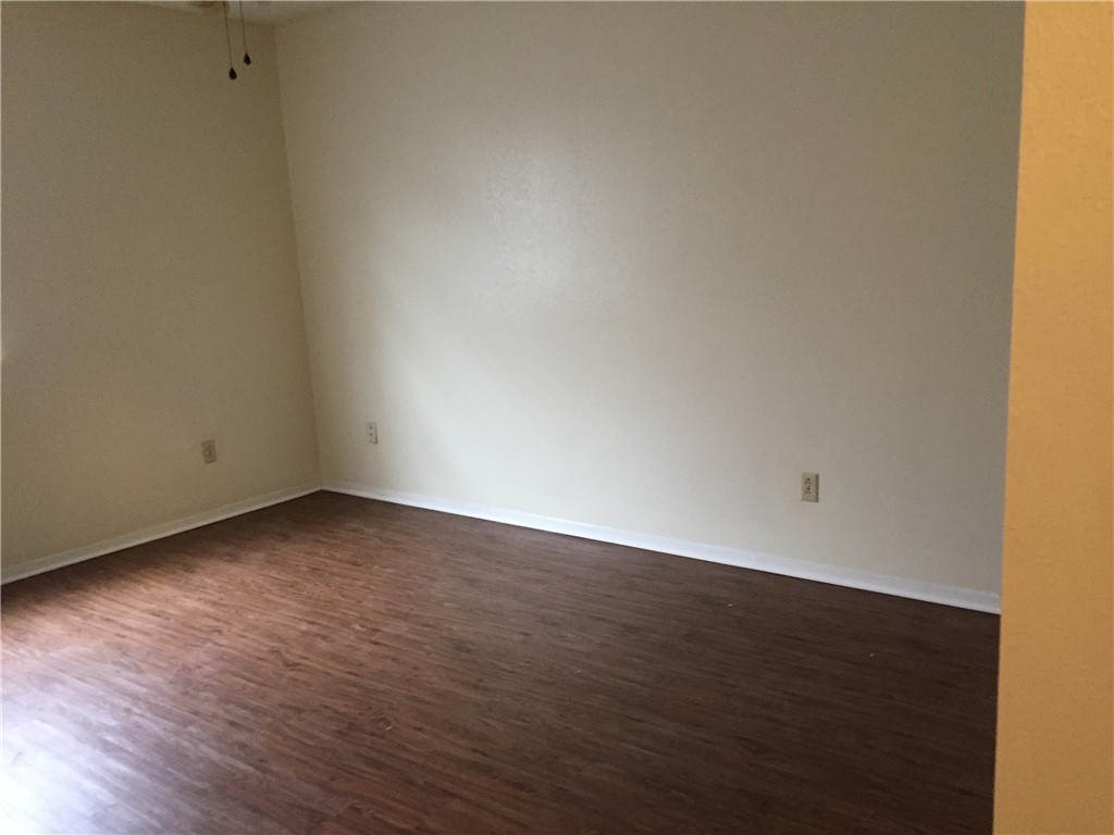 College Station Condo: 1115 Dexter Drive South
