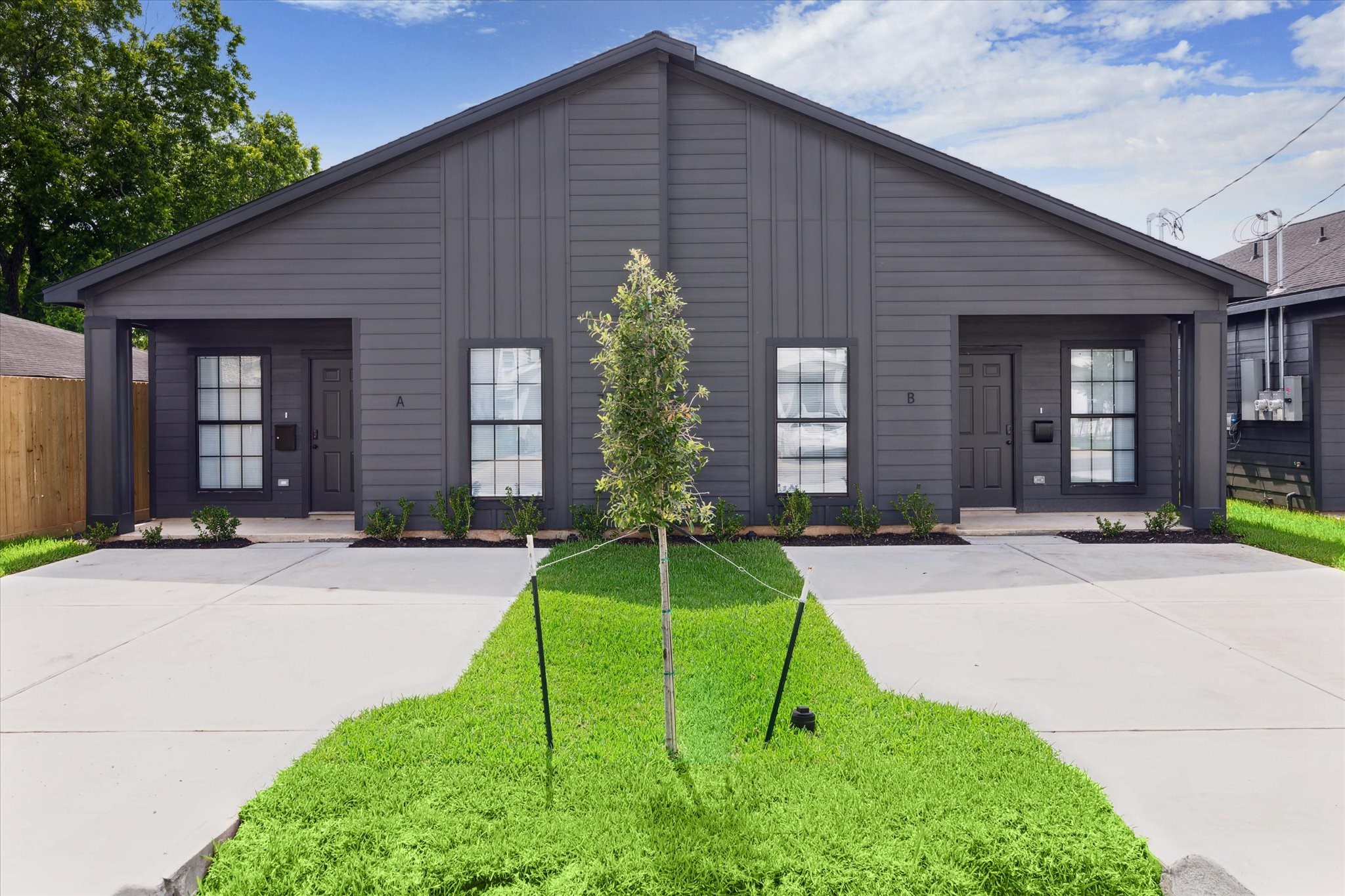 Houston Condo: 7918 Bowen Street