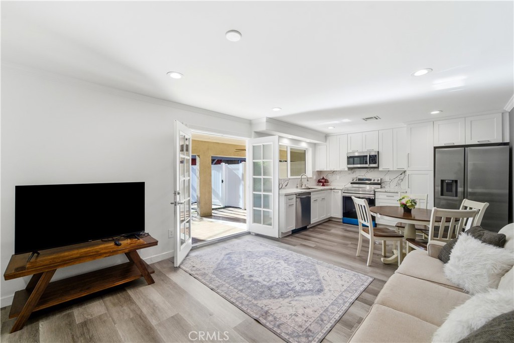 West Hills Condo: 7837 Lena Avenue