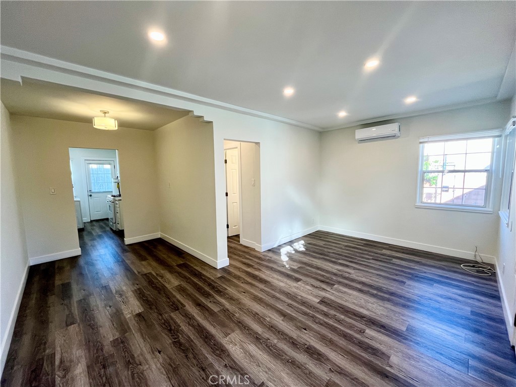 Glendale Condo: 641 West Glenoaks Boulevard