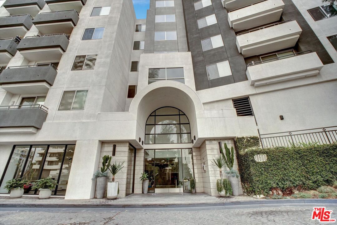 Los Angeles Condo: 10600 Wilshire Boulevard