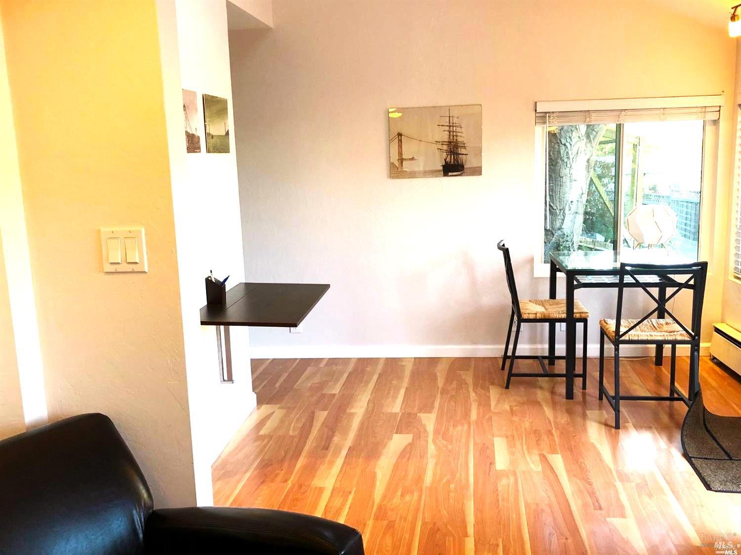 Tiburon Condo: 2371 Vista Del Mar