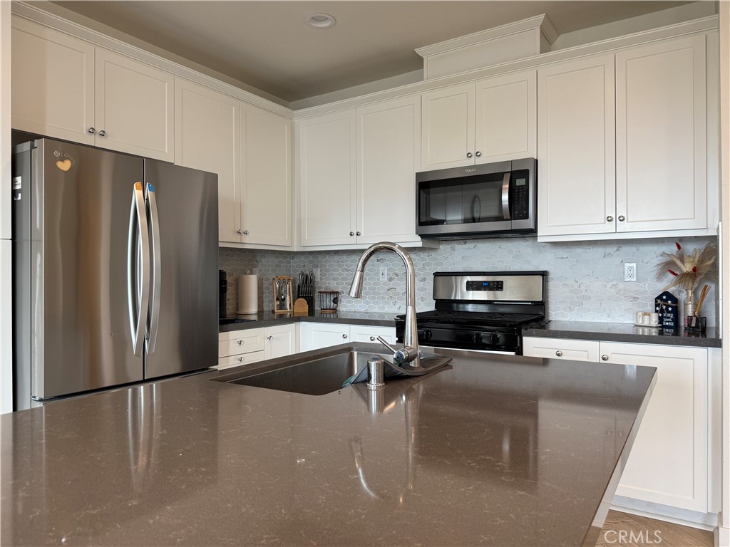 Ontario Condo: 4096 East Peony Paseo