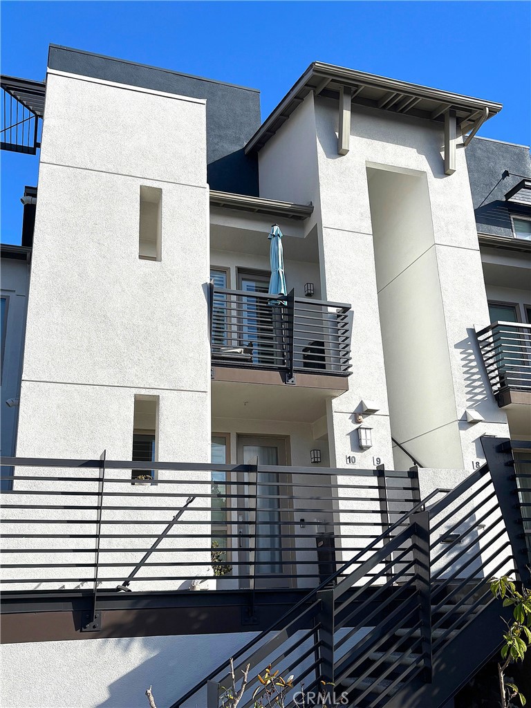 Hawthorne Condo: 5511 West 149th Place