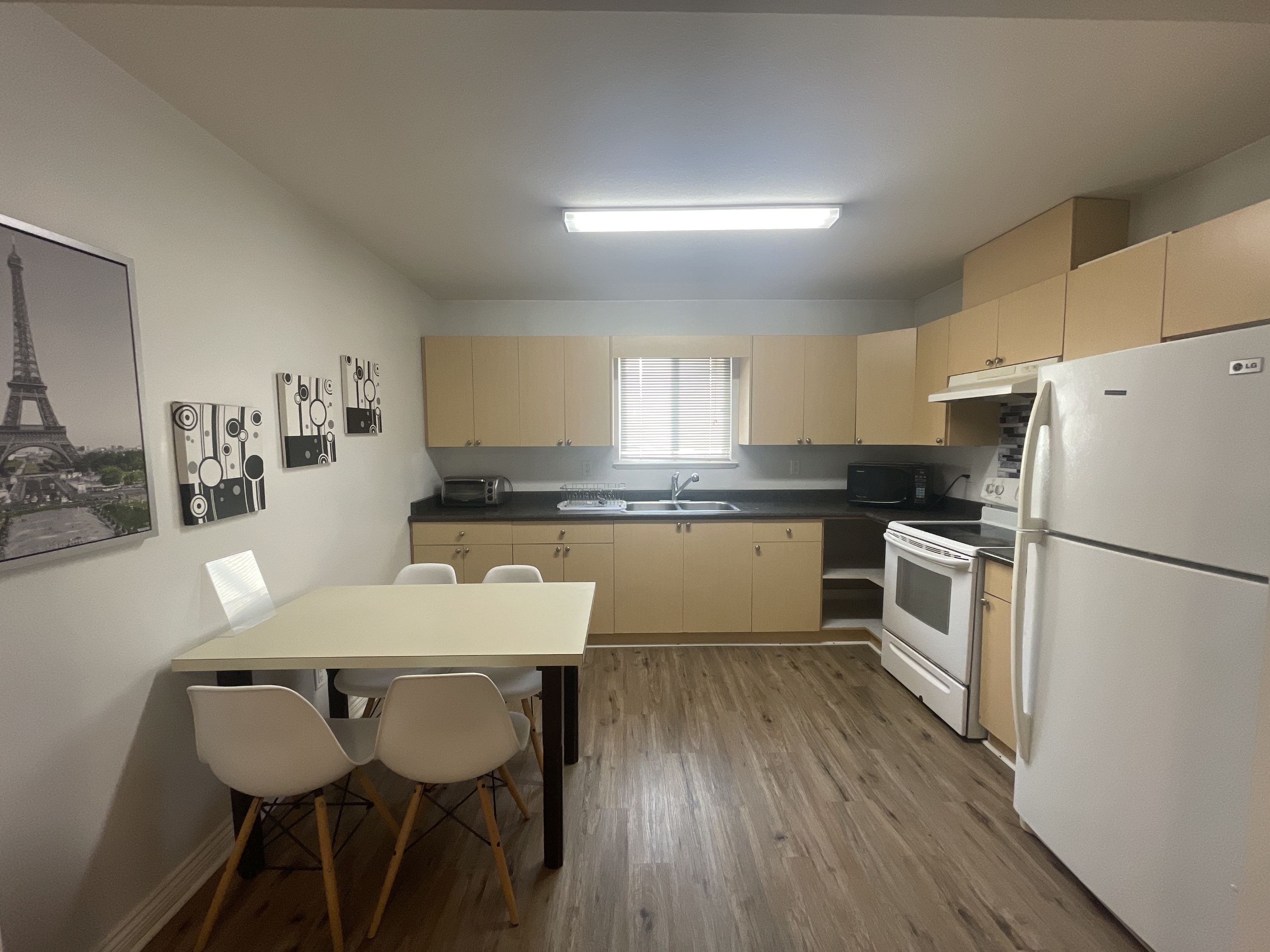 Abbotsford House: 35215 Delair Rd