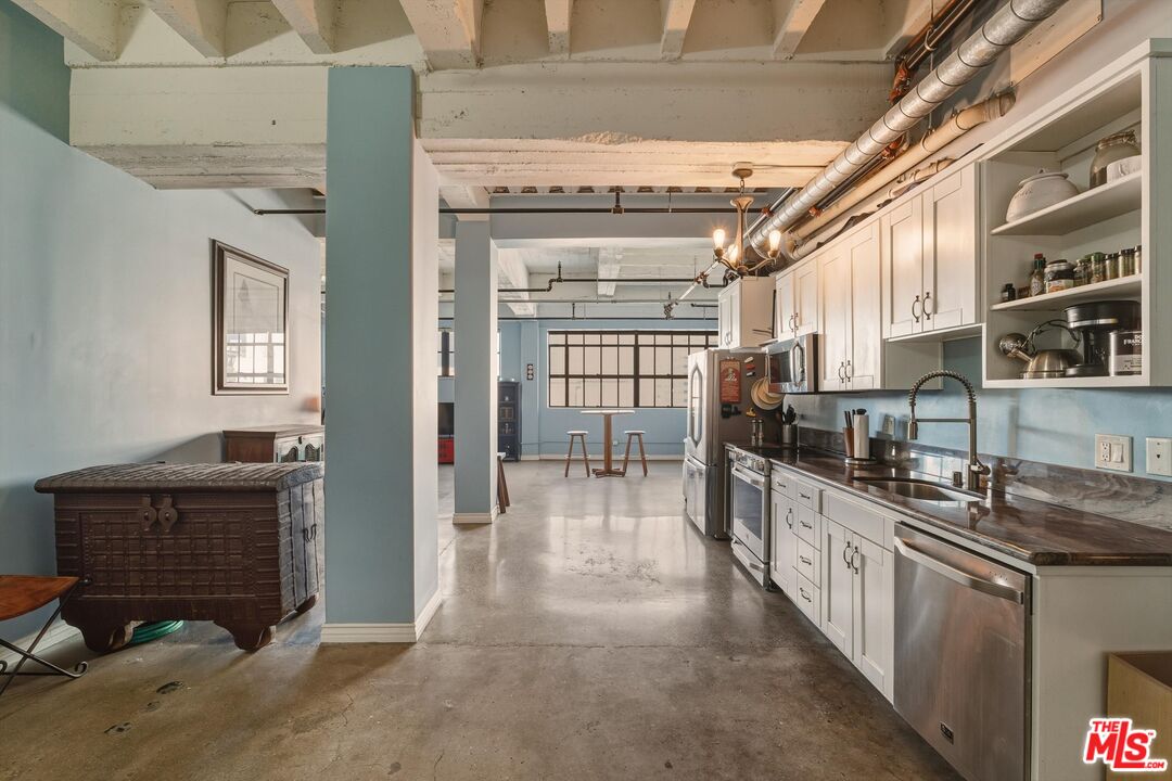 Los Angeles Condo: 312 West 5th Street