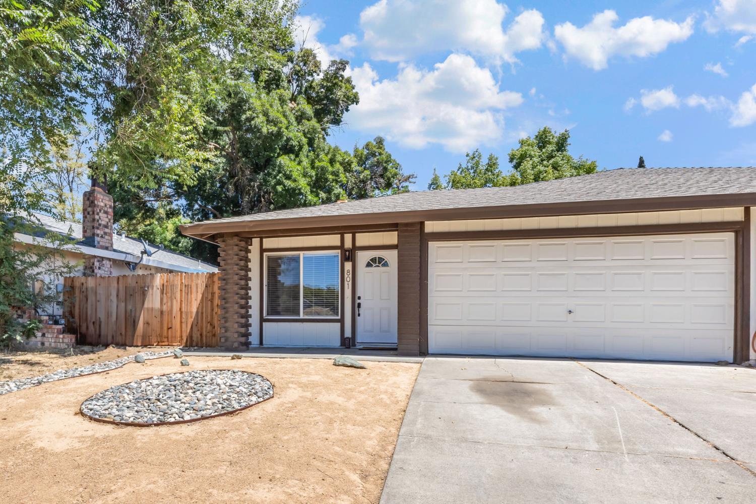 Woodland Condo: 801 California Street