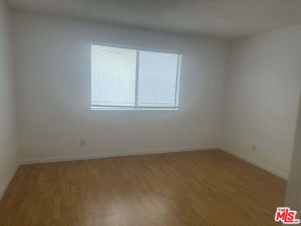 Los Angeles Condo: 955 Normandie Avenue