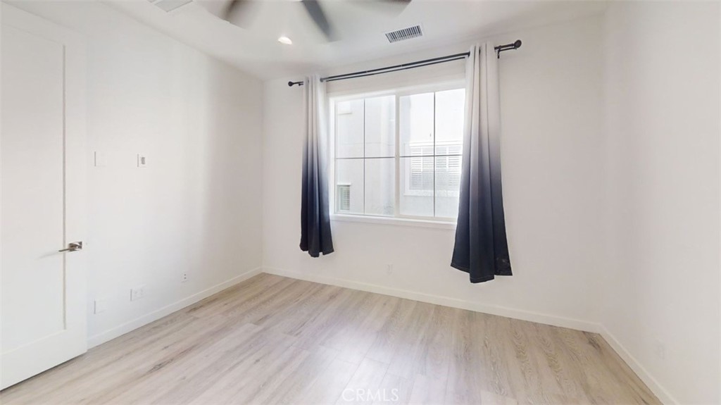 Anaheim Condo: 707 South Mosaic Street