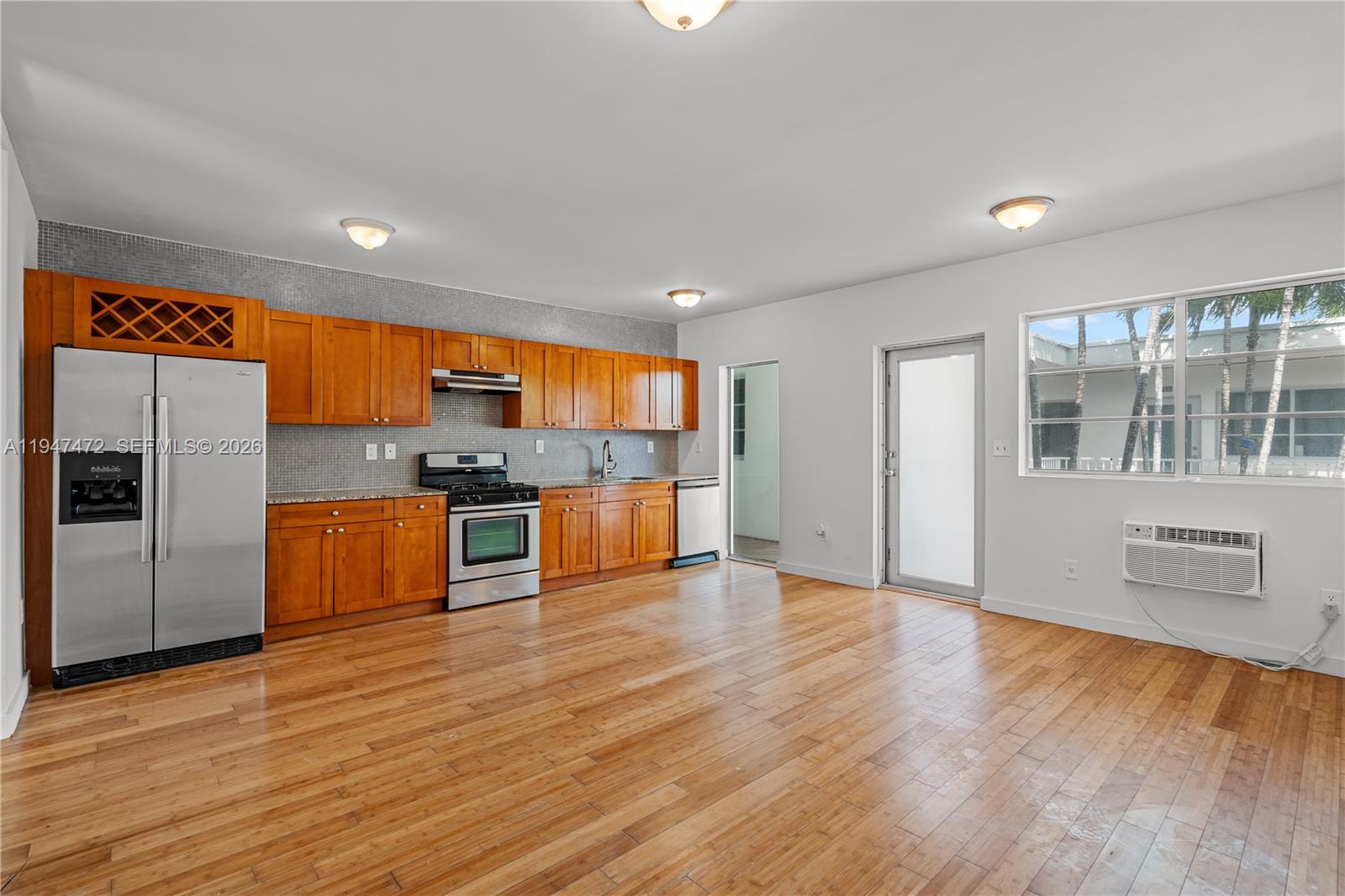 Miami Beach Condo: 7950 Tatum Waterway Drive