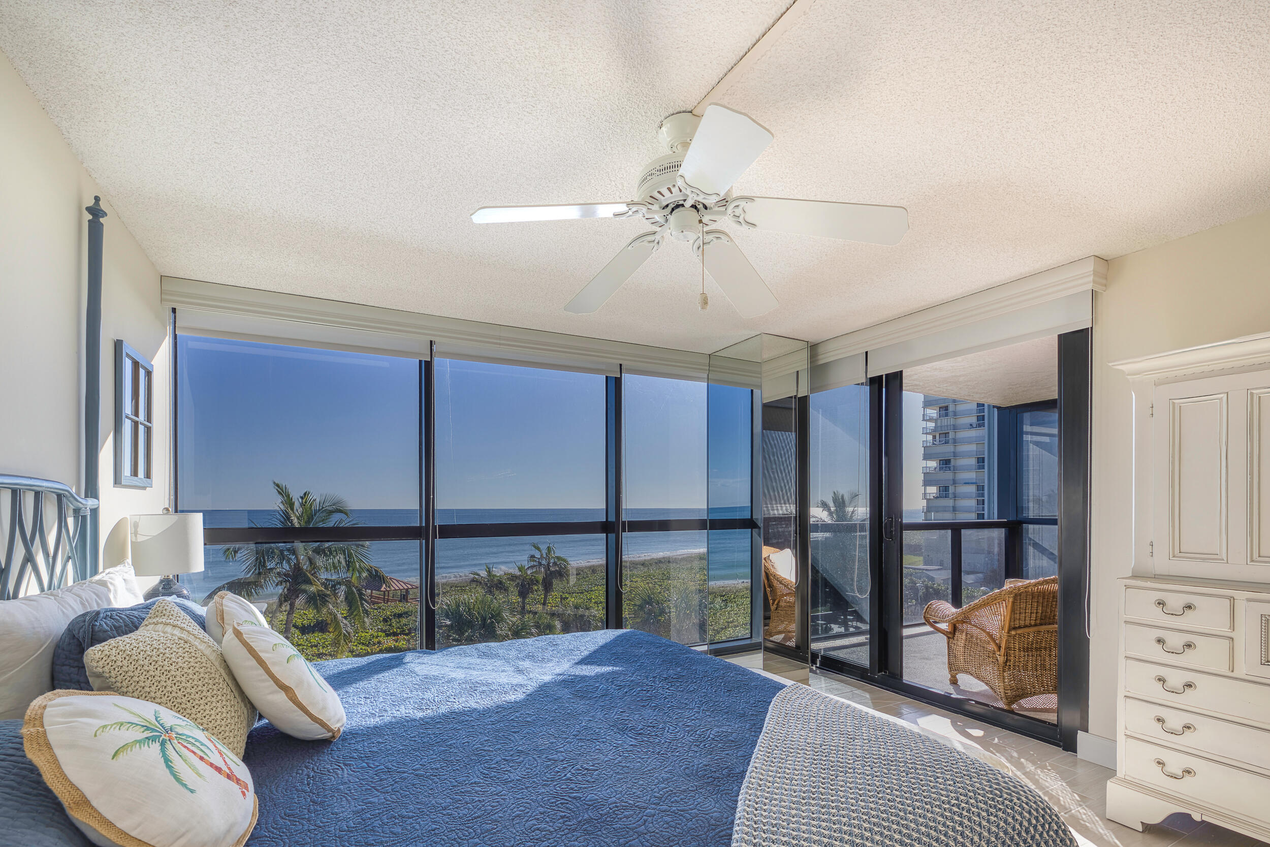 Jensen Beach Condo: 10410 South Ocean Drive