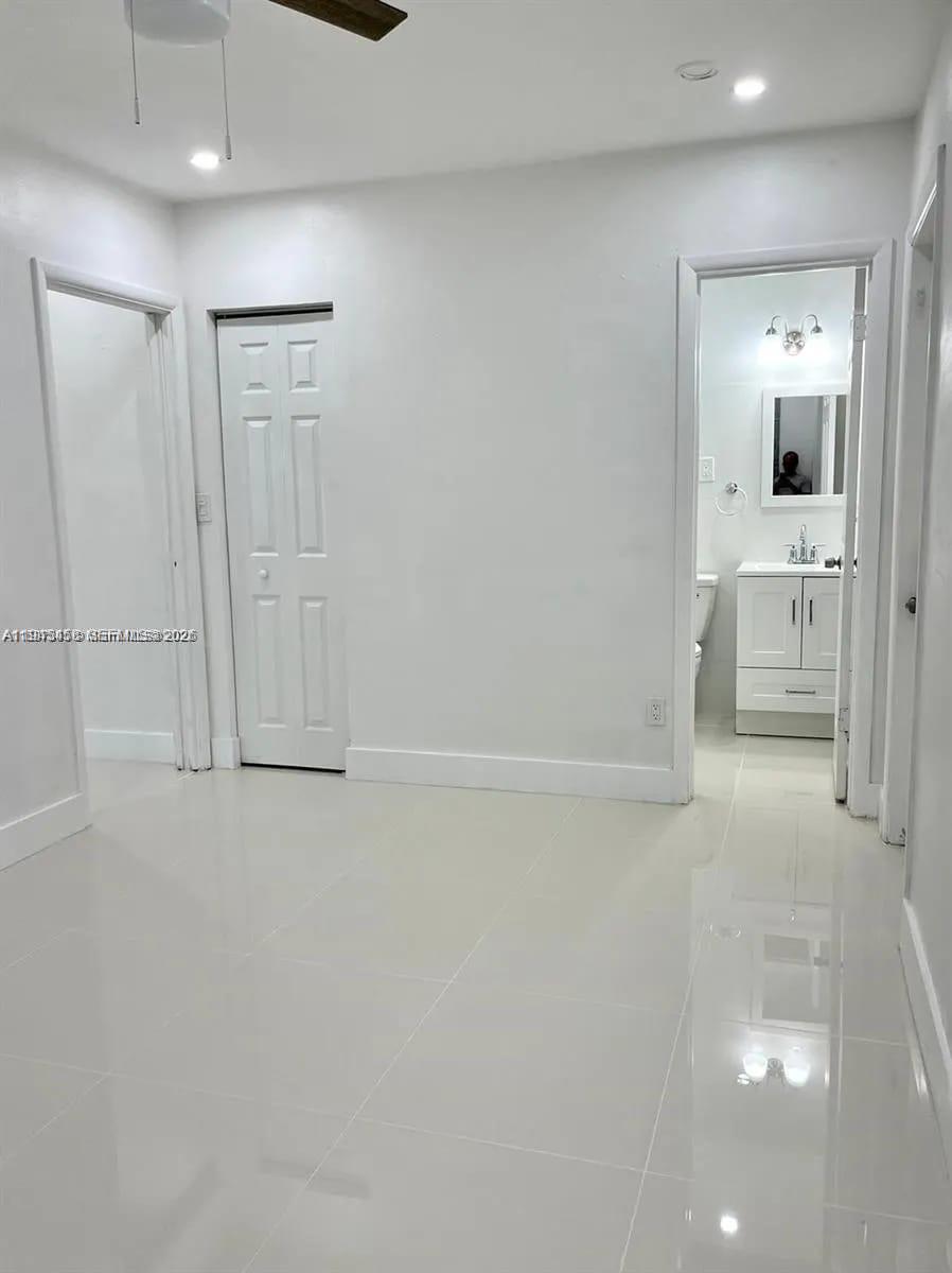 North Miami Condo: 725 Northeast 126th Street