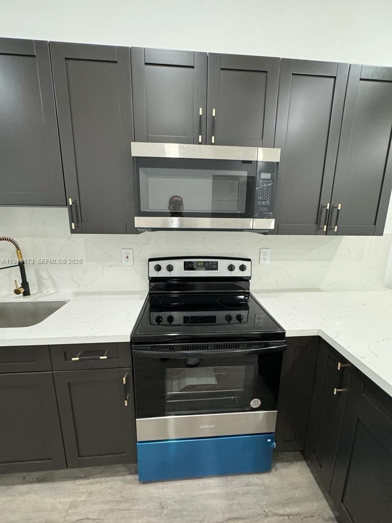 Biscayne Park Condo: 11912 Northeast 10th Avenue