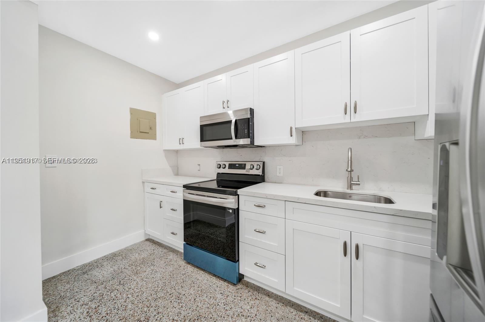 Biscayne Park Condo: 11020 Northeast 10th Avenue