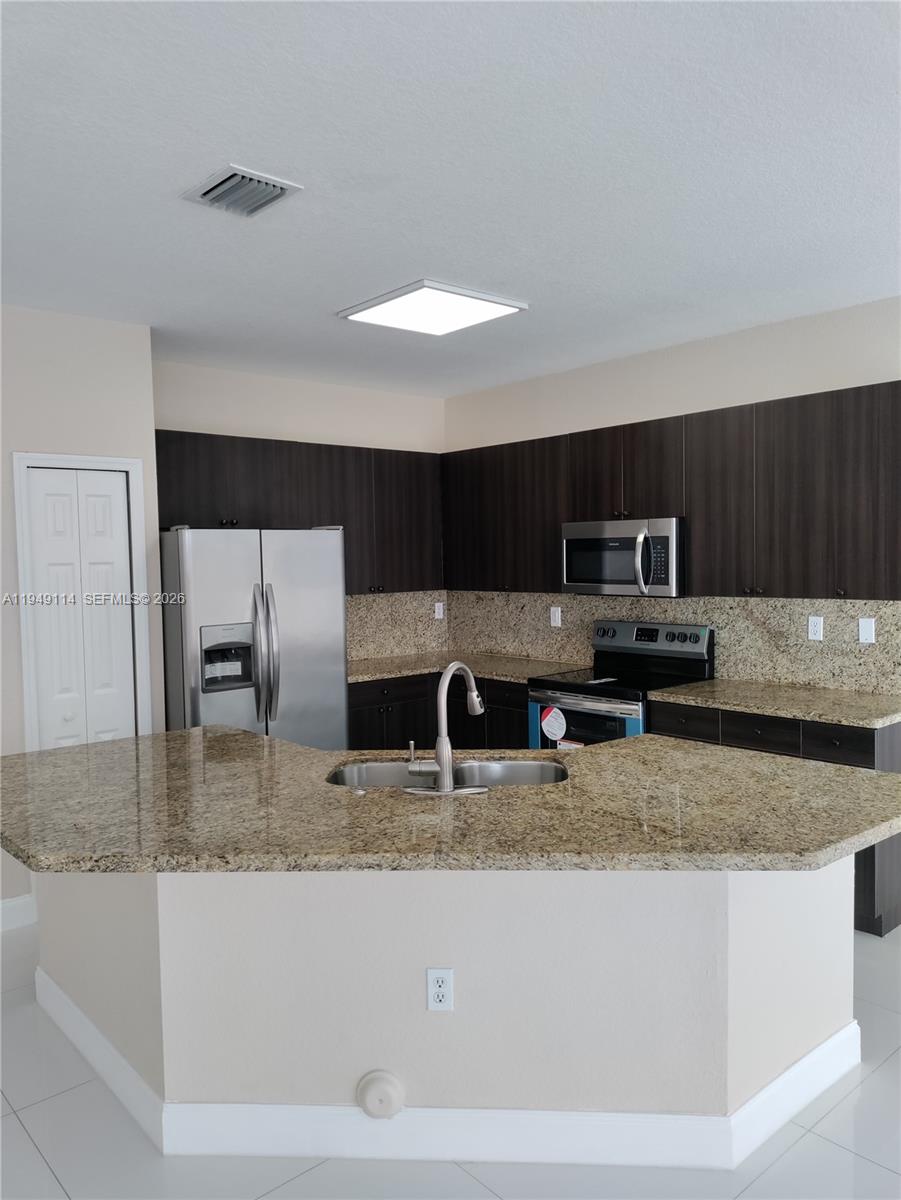 Miami Condo: 8546 Southwest 165th Place