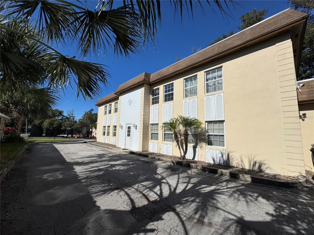 Orlando Condo: 523 South Summerlin Avenue