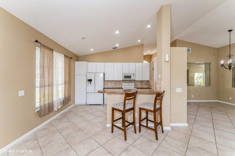 Stuart Condo: 6427 Wild Olive Lane