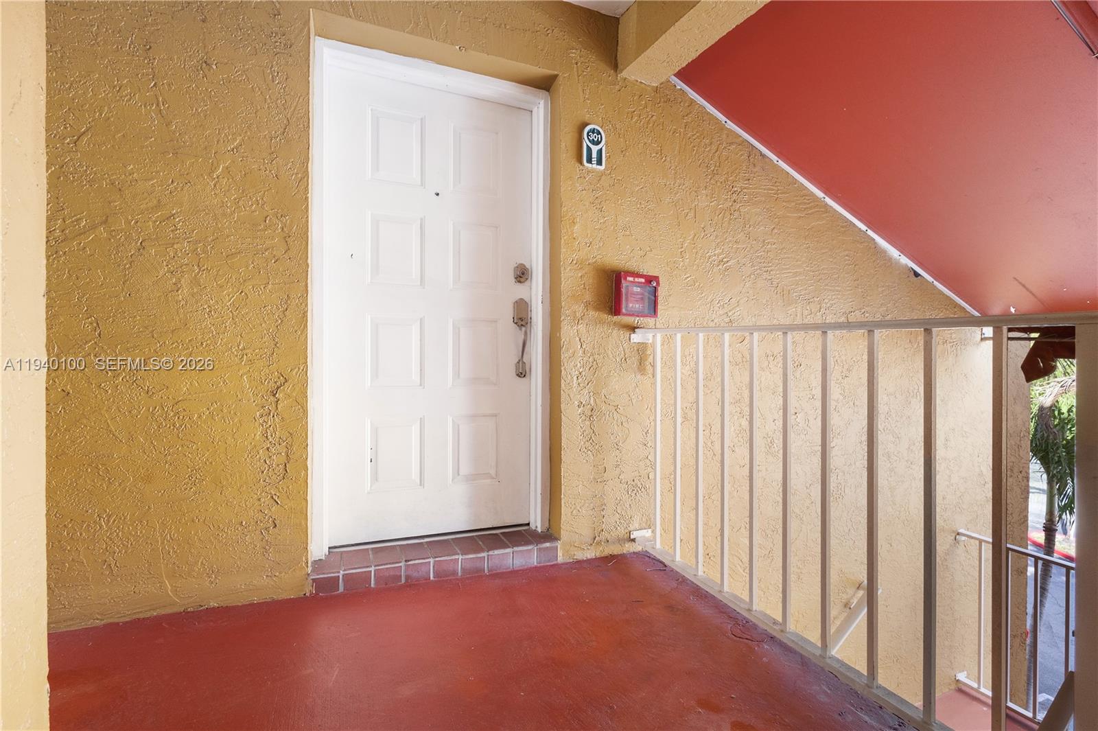 Miami Condo: 15520 Southwest 80th Street