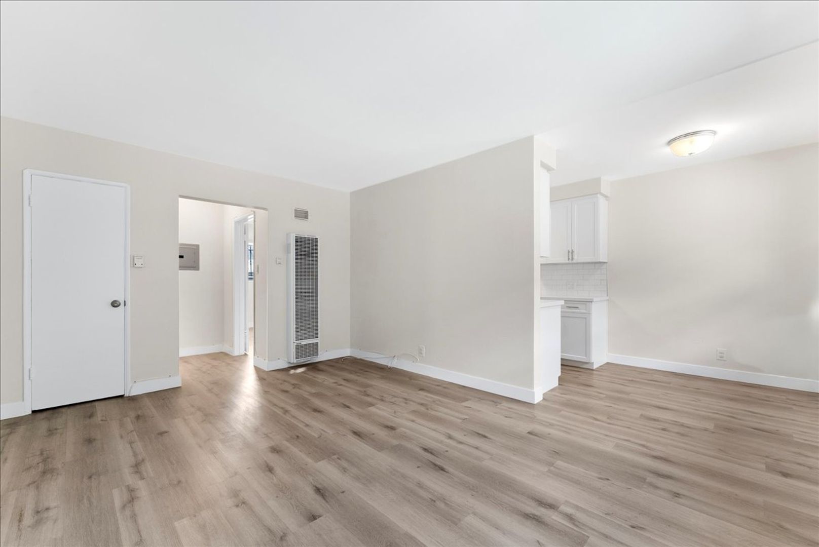 Los Angeles Condo: 3504 W. Florence Ave.