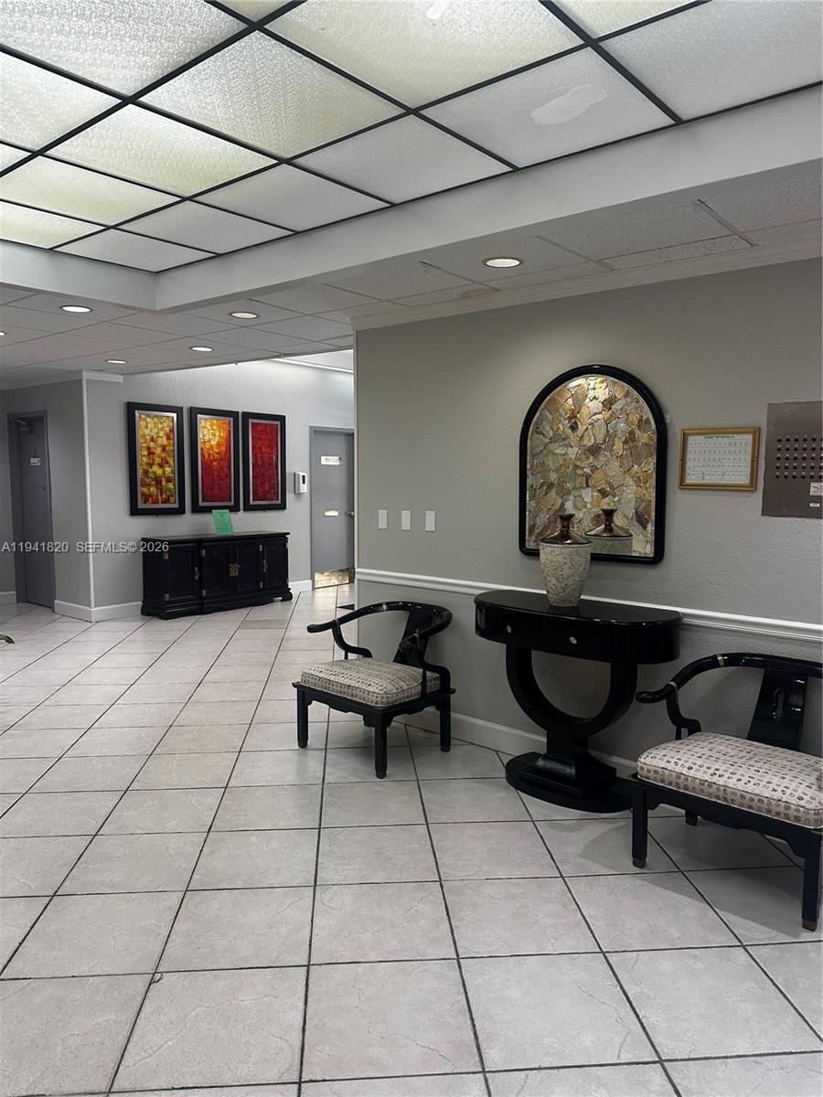 Pembroke Pines Condo: 1000 St Charles Place