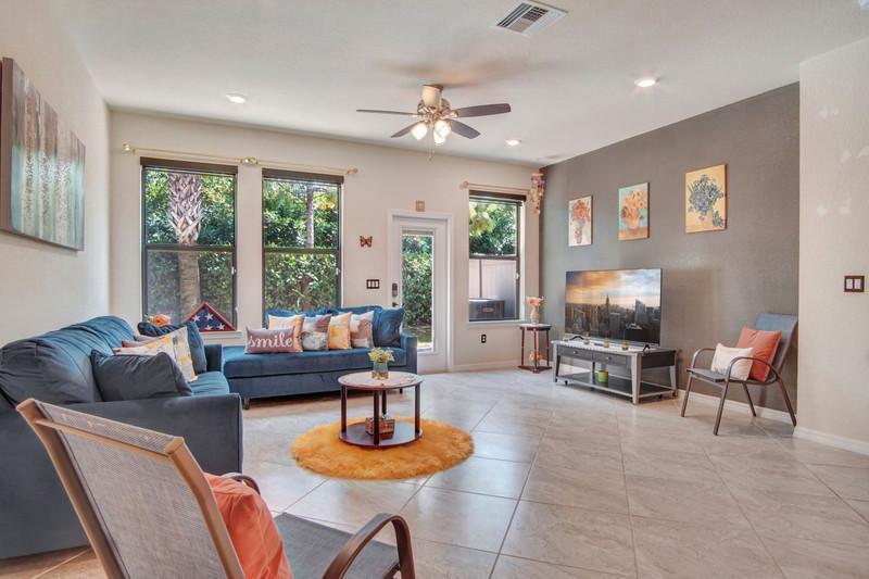 Palm Springs Condo: 2374 Post Street