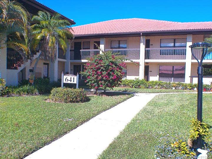 Stuart Condo: 641 Southwest South River Drive