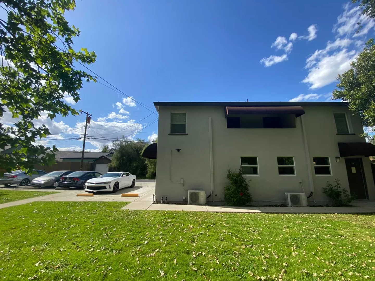 Roseville House: 215 Tahoe Ave