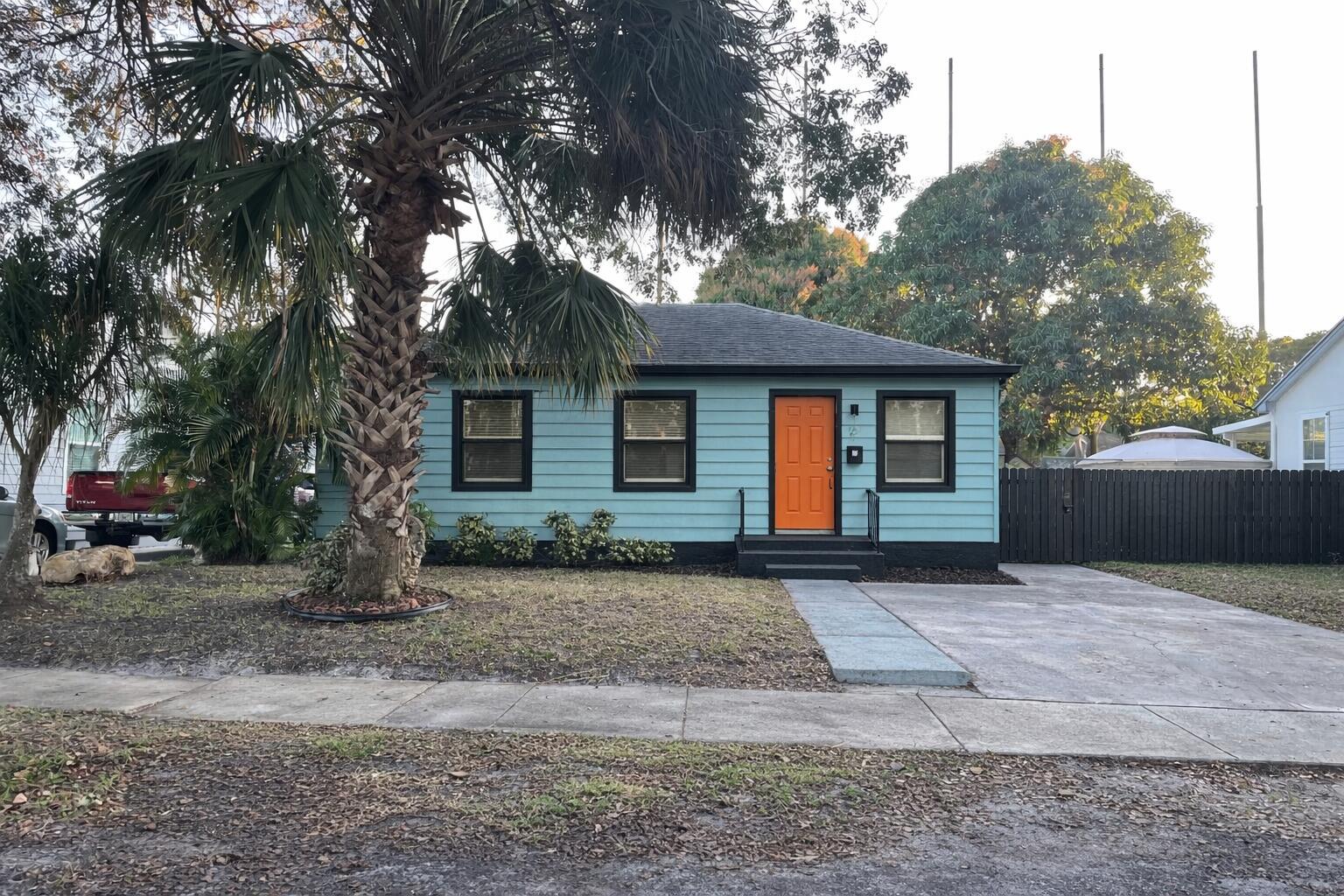 West Palm Beach Condo: 824 Winters Street