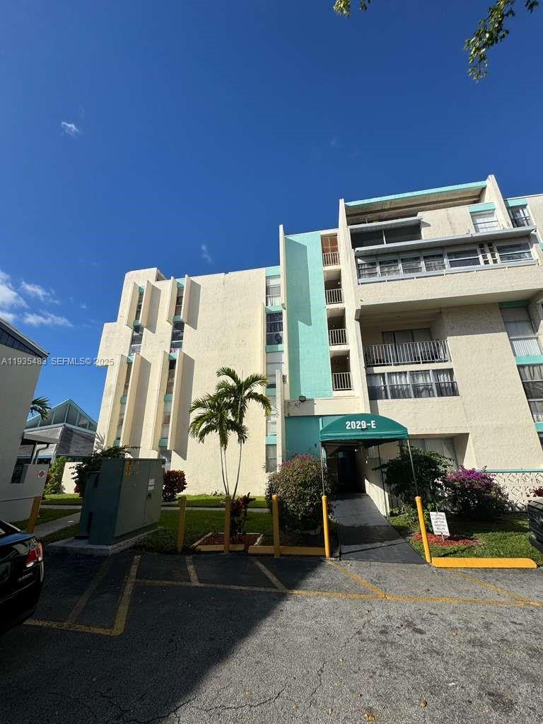 Lauderhill Condo: 2029 Northwest 46th Avenue