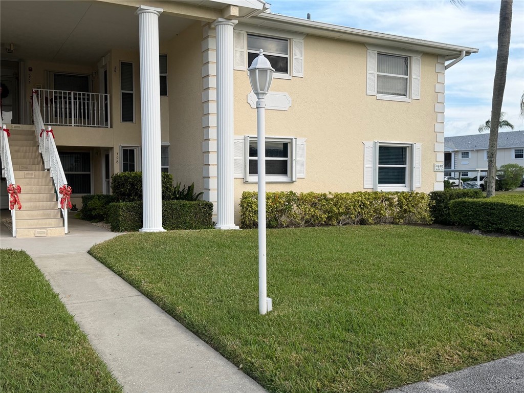 Vero Beach Condo: 670 East Lake Jasmine Circle