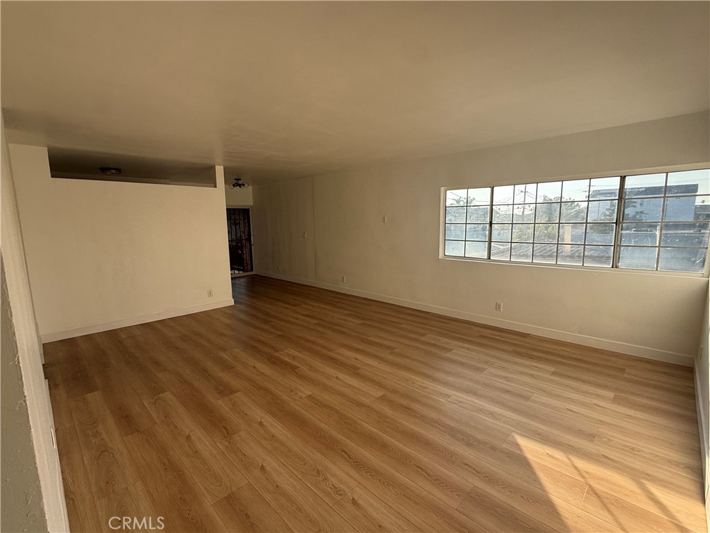 Los Angeles Condo: 212 West 84th Street
