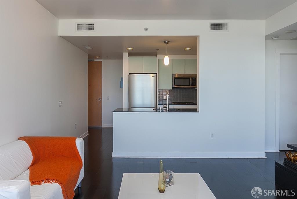 San Francisco Condo: 501 Beale Street
