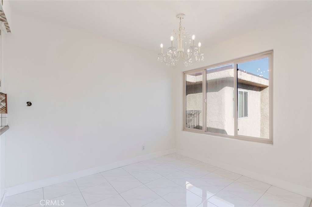 Glendale Condo: 316 North Maryland Avenue