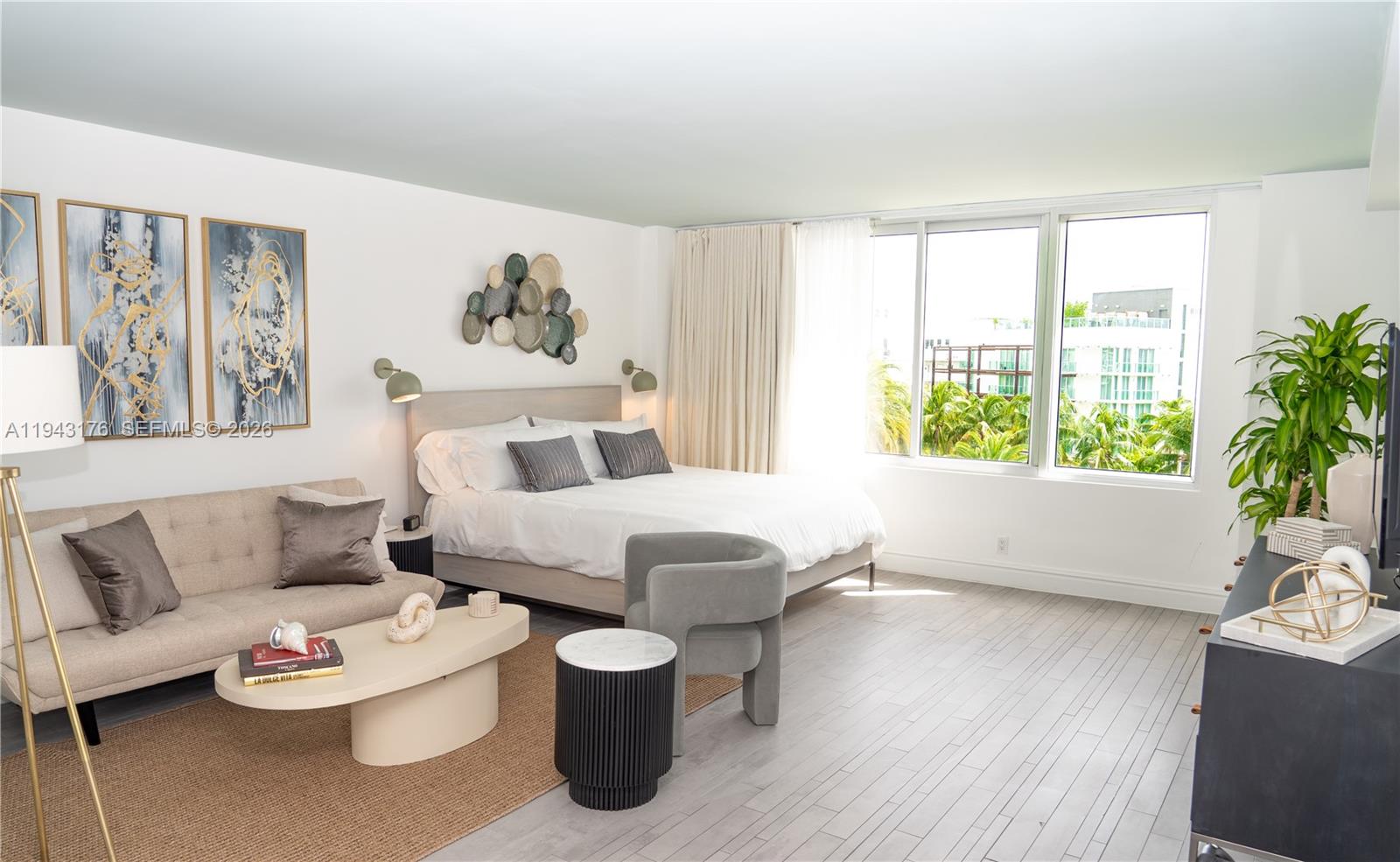 Miami Beach Condo: 1100 West Avenue