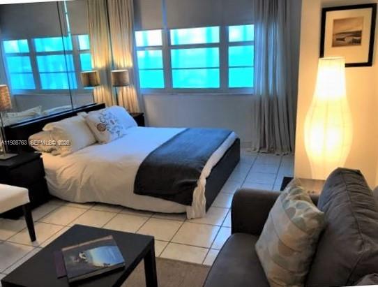 Miami Beach Condo: 100 Lincoln Road