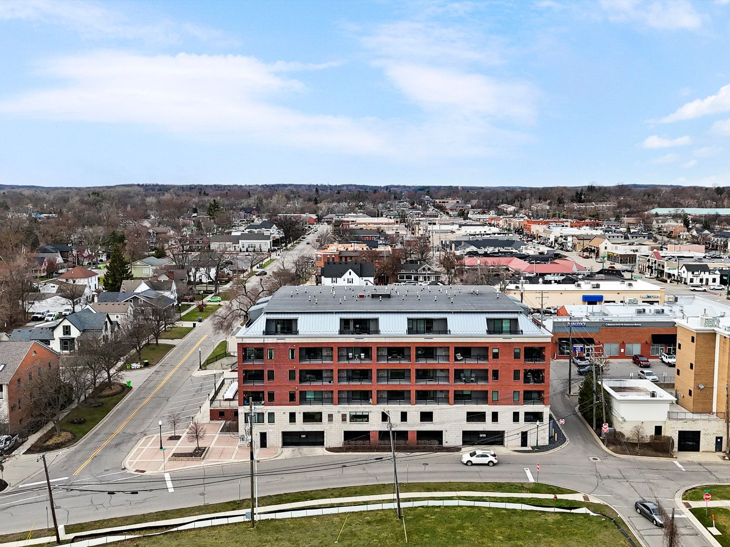 Rochester Apartment: 112 Walnut Blvd