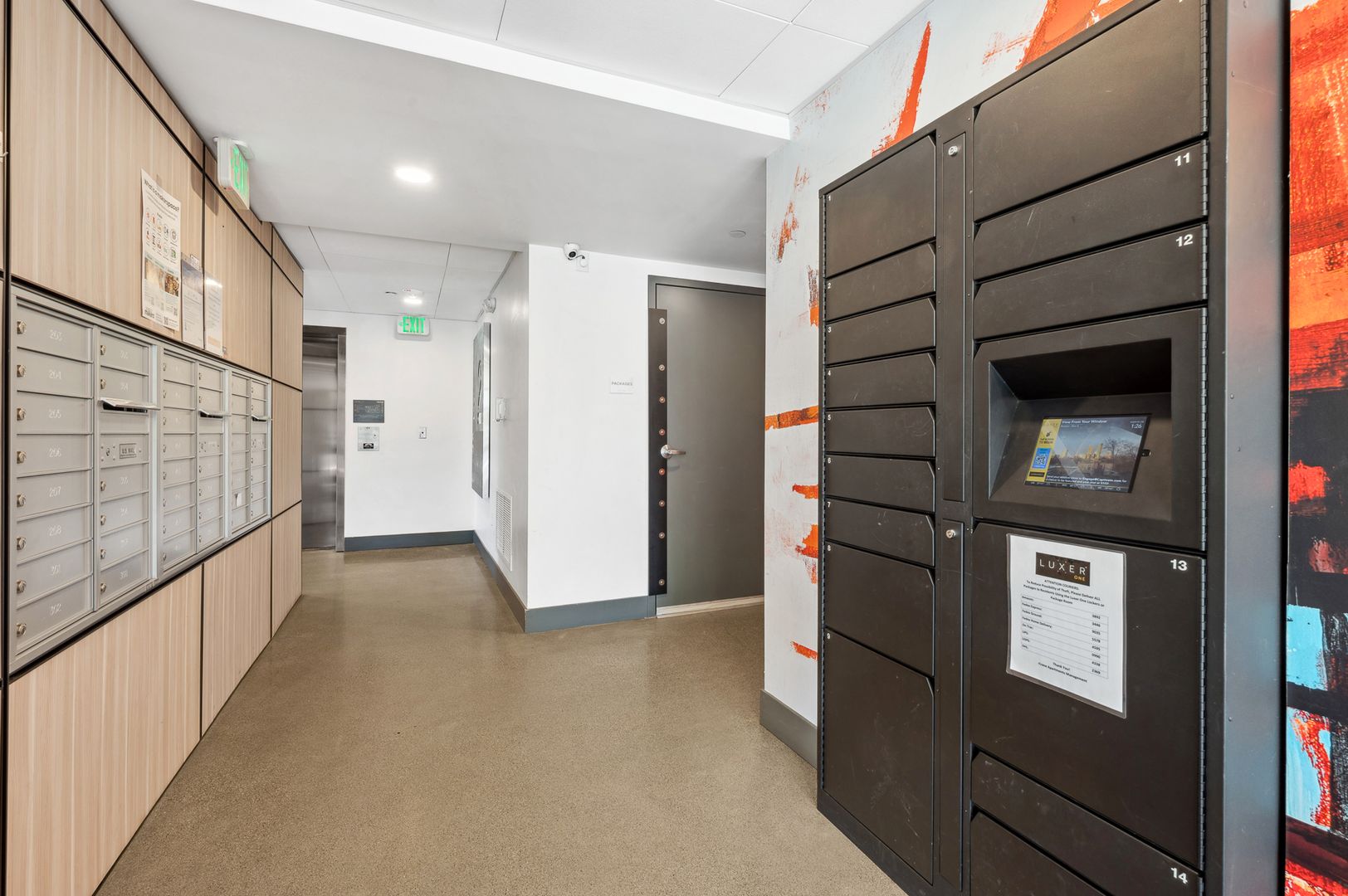 Seattle Apartment: 3200 16th Ave W