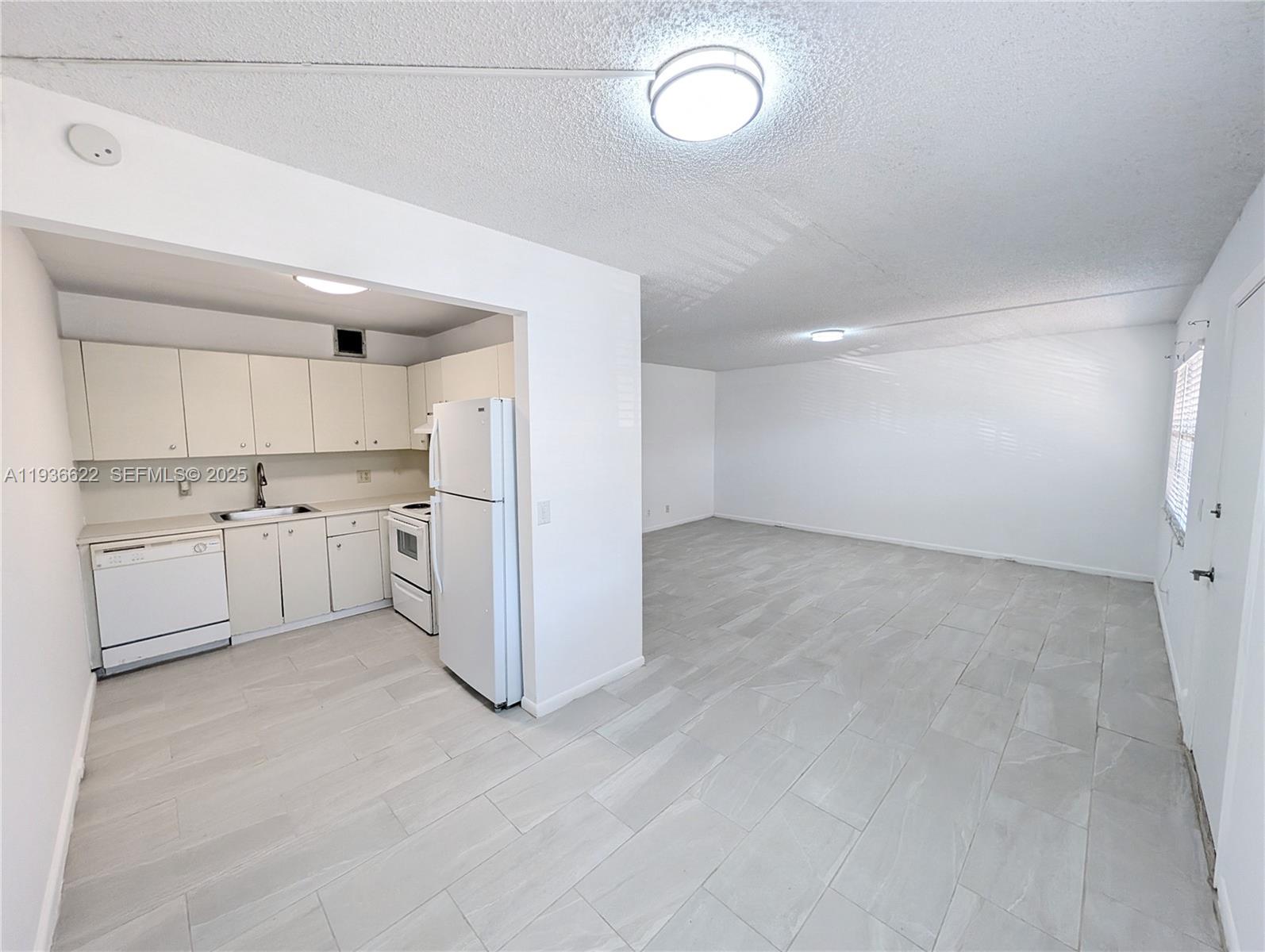 Pembroke Pines Condo: 850 Southwest 133rd Terrace