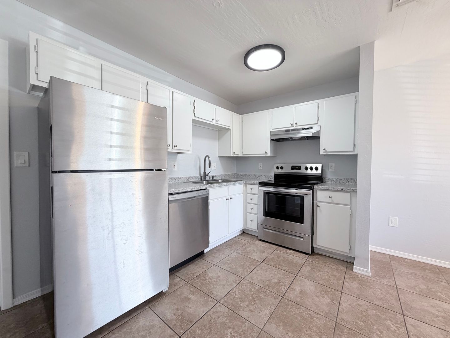 Florence Apartment: 440 E Florence Heights Dr