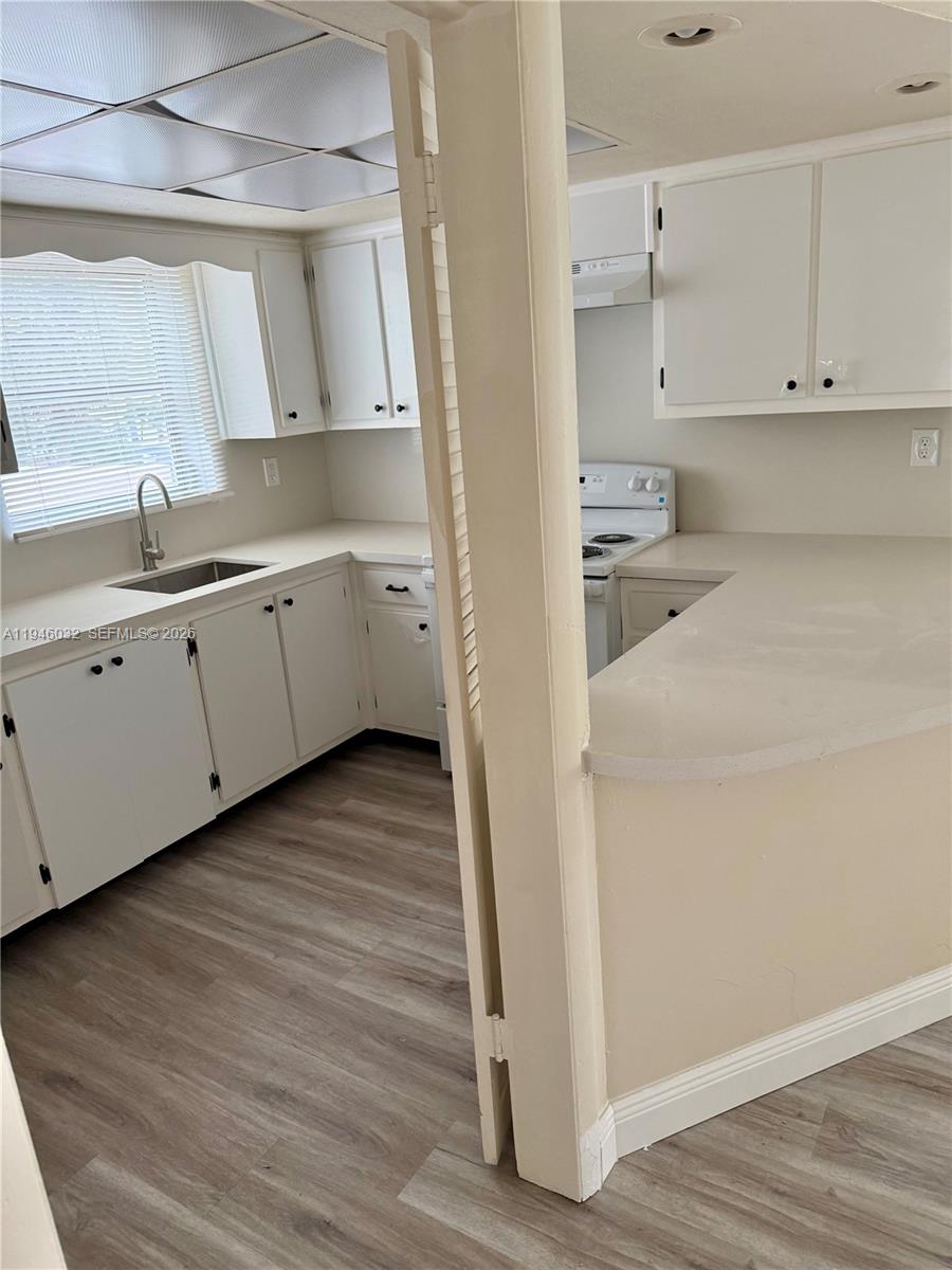 Bay Harbor Islands Condo: 9390 East Bay Harbor Drive