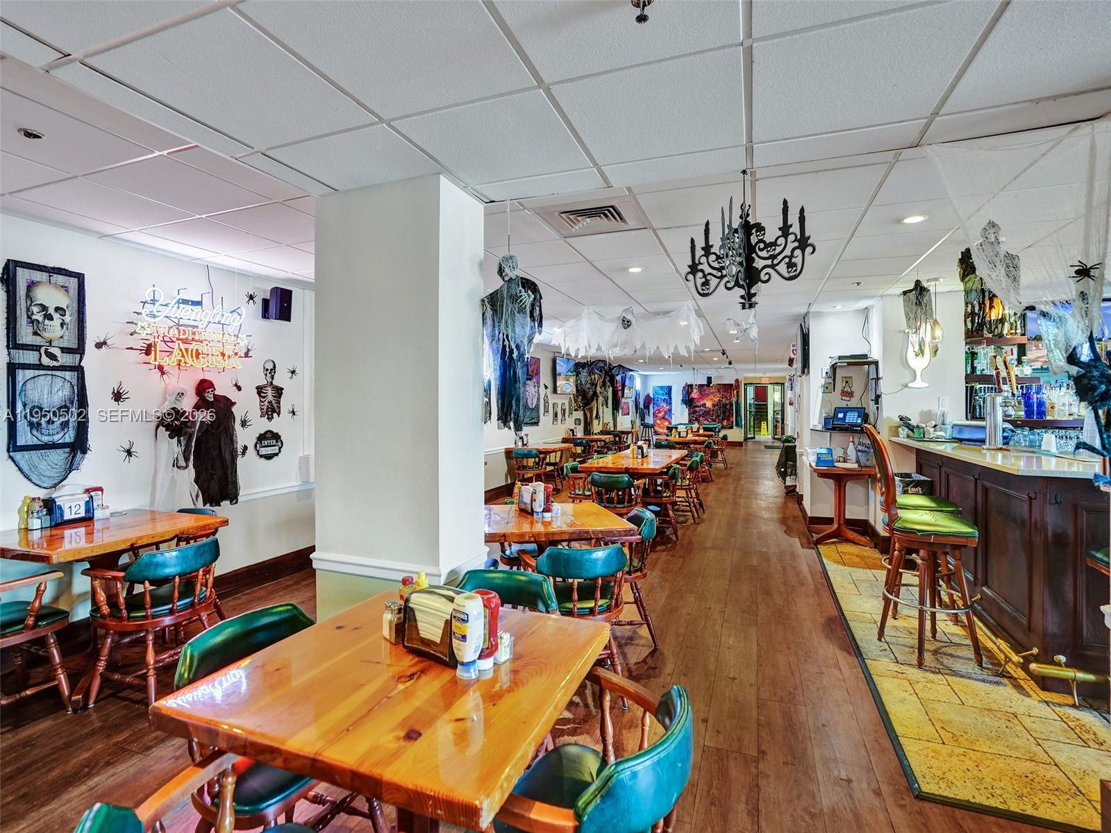 Davie Condo: 9451 Live Oak Place