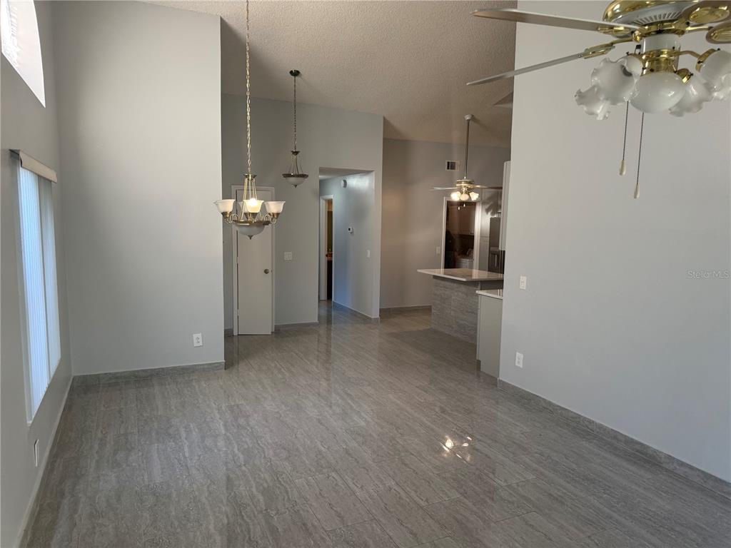 Kissimmee Condo: 34 Lakepointe Circle